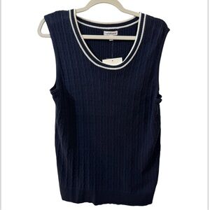 croft & barrow Navy Ribbed Sleeveless Knit Tank with White Trim